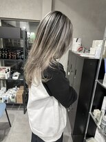 メイドバイスティーン(MADE BY STEEN) レイヤーカット×バレイヤージュ