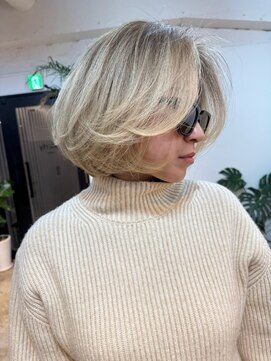 メリー オオサカ(Merly Osaka) 海外ブロンド×フレンチボブ