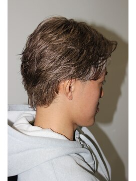 ウエストバーバーショップ(WEST BARBER SHOP) センターパートウルフ