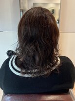 アルファサリダ(ALPHA SALIDA) 癖毛を活かしたパーマ風スタイル