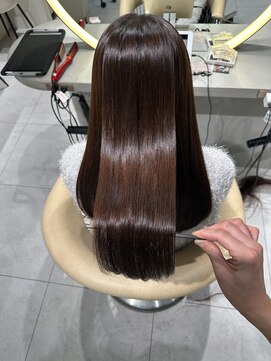 ロンドメリア 天神大名店(Lond Melia) ★丸型逆三角ホワイトグレージュデジタルパーマチェリーブラウン