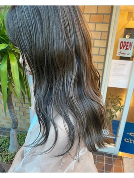 バンクスヘアー(BANK'S HAIR) 落ち着いたシルバーカラー