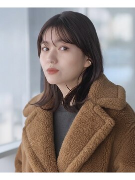 透明感ショコラカラー×小顔レイヤーミディ