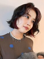 ロティー(loty)&nbsp;ショート インナーカラー ピンク ボブ ウェーブヘア 10代20代