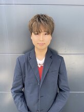 【人事部長/北】レイヤーカットと縮毛矯正で自然で柔らかい艶髪を叶える実力派スタイリスト!