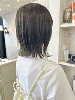 キャアリー(Caary)&nbsp;福山市Caaryダークオリーブグレージュ外ハネ軽めボブ暗髪透明感