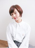 ナチュラルベージュのショートボブ