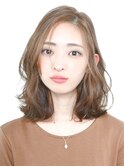 ミディアム＋ベージュ