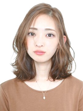 イリス(Iris.) ミディアム+ベージュ