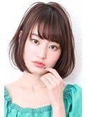 大人かわいいグレージュ小顔ナチュラルショートボブ