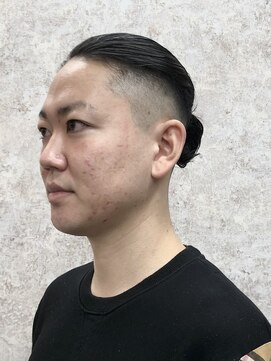 ヘアサロン シュウ 【戸田公園5分/メンズバーバー】フェード・マンパンスタイル