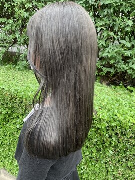 バズ(BUZZ) 透明感たっぷり赤み消しオリーブグレージュ