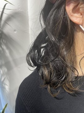 シェル 立川(shell) インナーカラー/オリーブベージュ/ 大人可愛い/スモーキー