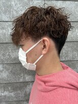 ヒュイル バイ ニアウ(Hwyl by Niau)&nbsp;メンズマッシュパーマ波巻スパイラルパーマニュアンスパーマ