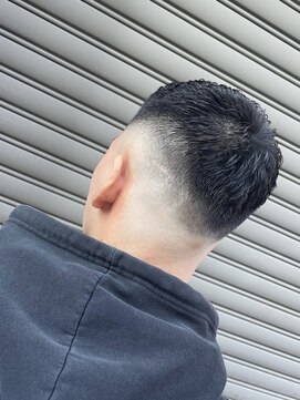 リバティシェアバーバー 銀座(LIBERTY SHARE BARBER) 王道クロップ