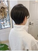 耳かけショートヘア