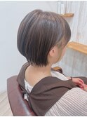 耳掛け丸みショート