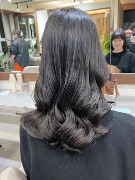 アミー 駒澤(Ammy komazawa) 韓国風パーマ/コテ巻き風パーマ/ミディアムパーマ 纐纈