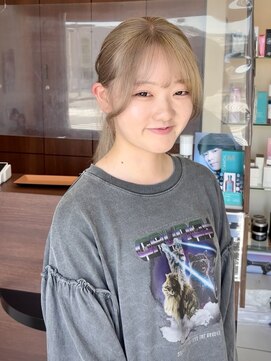 アフロディーテ(Aphrodite) サイドバングが可愛いミルクティーベージュ