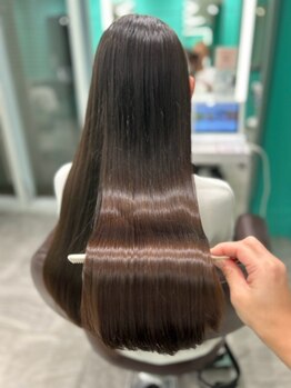 ビービー(BeB)の写真/本格髪質改善なら“BeB HAIR＆MAKE”へ！憧れの艶髪質感や修復度を考え厳選したトリートメント剤を使用！