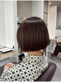 くびれヘア艶ストレートボブ