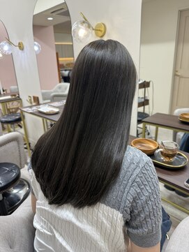 シーテ(Ciete) 【minami】自然に馴染むオリーブベージュ