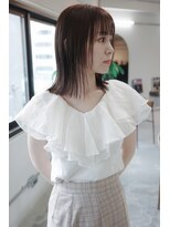 フェイヴィーズ(FavyS)&nbsp;肩に当たる長さでもおパツっとラインでおしゃれミディ