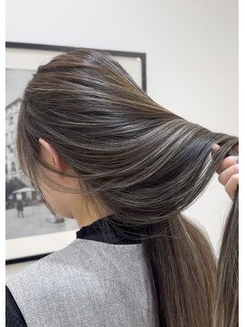 ガレリアエレガンテ 栄店(GALLARIA Elegante) ハイライト/地毛ハイライト/白髪ぼかし/ロングレイヤー