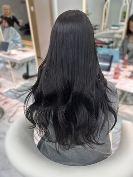 ロンドルピナス 小倉(Lond Lupinus) 縮毛矯正/ワンホンレイヤー/ミルクティーブランド/ダークブルー