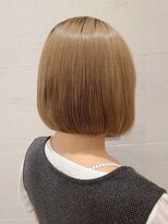 トイロ(toiro) レイヤーカットミルクティーベージュブリーチなしダブルカラー
