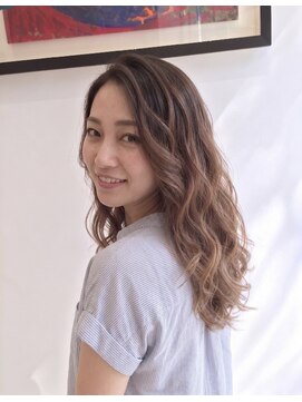 アッシュ 川崎店(Ash) グラデーションカラー　グレージュ　ブリーチあり