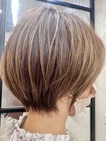 アロッタ 梅田茶屋町(alotta)&nbsp;似合わせカット30代40代50代ショートボブくびれレイヤーカット