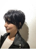 黒髪ショート