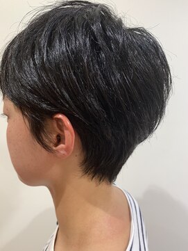 エイト(eight) 襟足スッキリ美人ショート