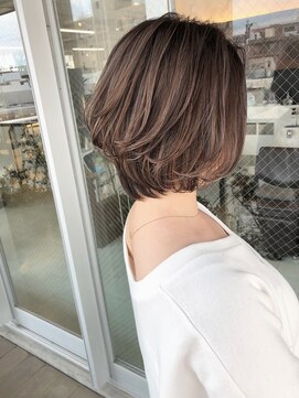 キアラ(Kchiara) 前下がり大人ショートボブkchiara福岡天神川野直人