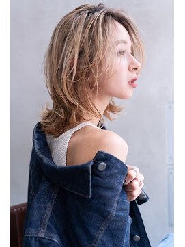 テイラー(Taylor) 【Taylor 】大宮 ミルクティーブロンド×ウルフスタイル