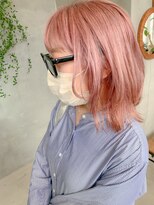 テトヘアー(teto hair) 薄いピンク、ピンクベージュ、ブリーチ2回、くびれウルフ