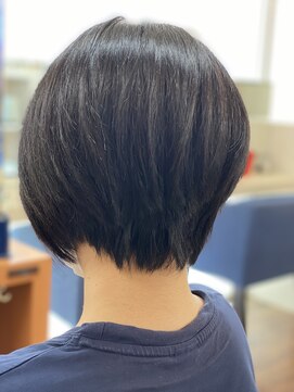 ミオ パーチェ ヘア(mio pace hair) グラデーションボブ～マニッシュショート～