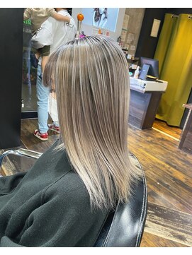 ガルボ ヘアー(garbo hair) #ガルボ#ハイトーン#ハイライト#バレイヤージュ#髪カリスマ