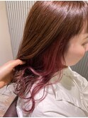 20代30代伸ばしかけインナーカラーピンクベージュ外ハネ無造作