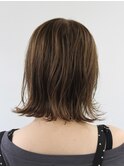 外ハネ切りっぱなしボブ