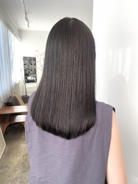 ヘアーアイストゥーレ(HAIR ICI TRE) ブリーチなしカラー 質感再生カラー グレージュ 担当渡辺聖
