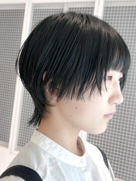 イデア(idea) ショートウルフ/ショート/レイヤー/前髪カット