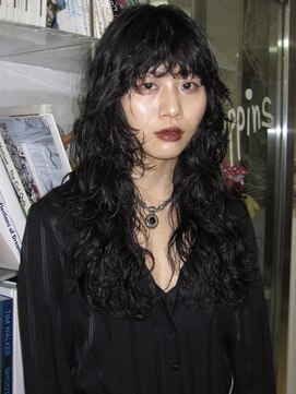 ポピンズ(poppins) ロングパーマ