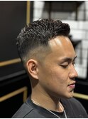 アイロンパーマ　フェザーアップ　フェード　メンズ
