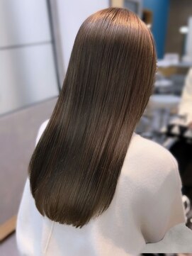 エルブロッサム 北上尾店(L-Blossom) 30代40代ミディアムウルフ乾かすだけアッシュグレージュ透明感