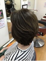 マンアンドウーマン カットハウスMAN&WOMAN ミディアムローレイヤー