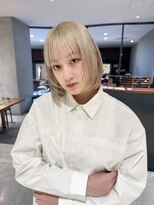 リリック(LYLICK) ホワイトブロンド