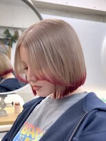 プネル(punel) ベージュ×レッド ケアブリーチ 原宿