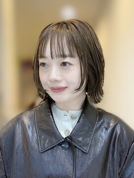 軽めレイヤー/レイヤーボブ/外ハネボブ